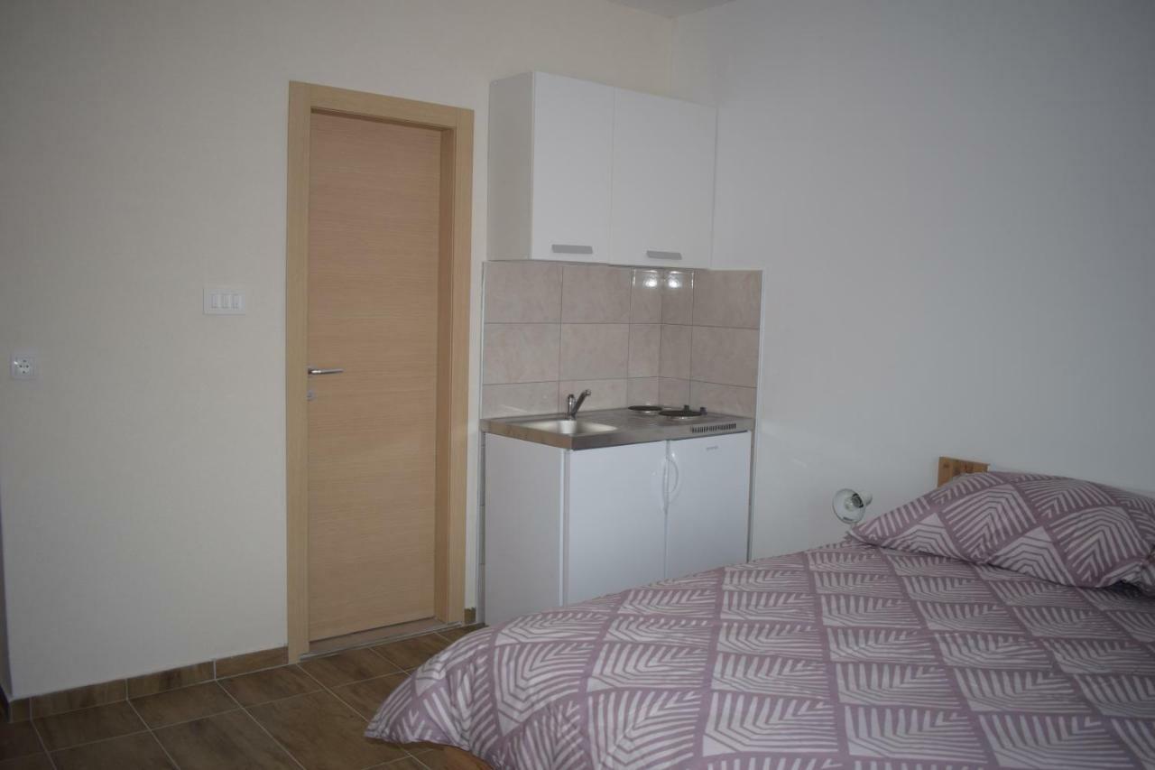 Apartments Nediljko&Mila Zadar Buitenkant foto